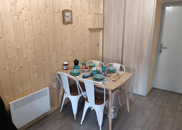 Plein Sud, Centre شقة فال تورُن